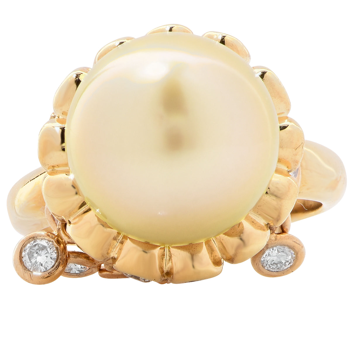 Golden Pearl and Diamond 18 Karat Yellow Gold Ring