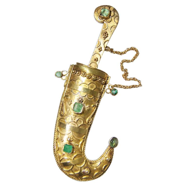 Decorative Green Crystal Emerald Gold Sword Brooch